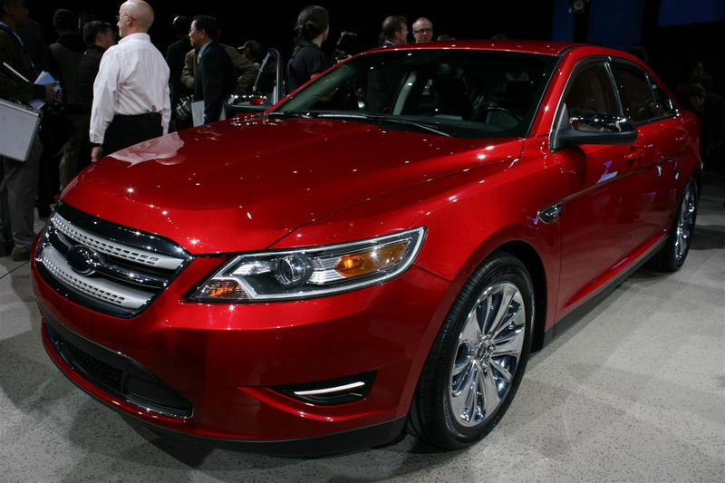 Illustration for article titled 2010 Ford Taurus: A Flagship Returns